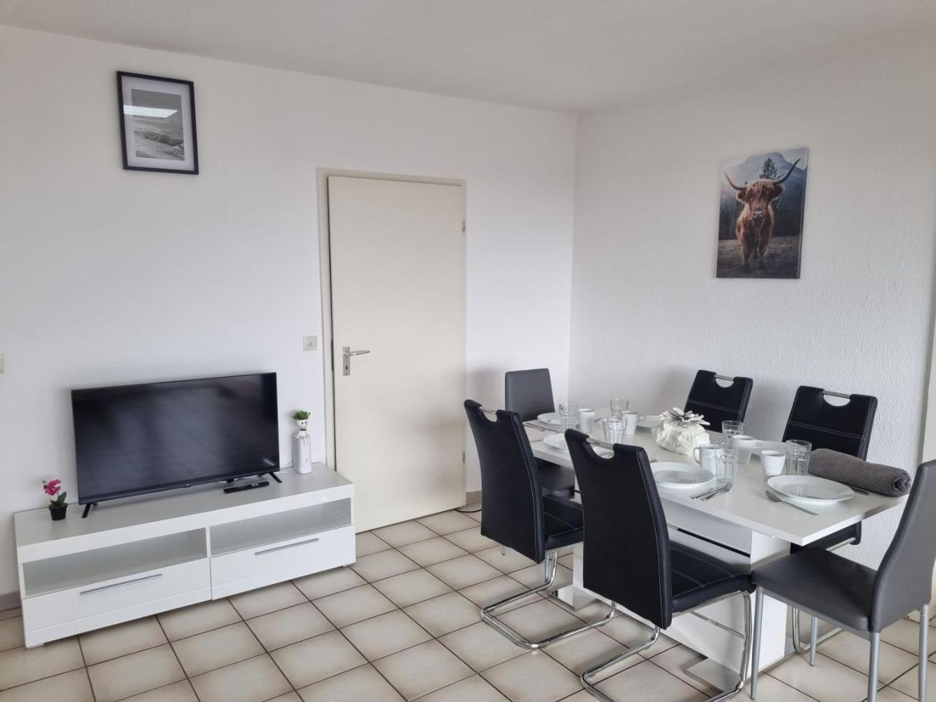 Apartments In Hattersheim Okriftel Esterno foto